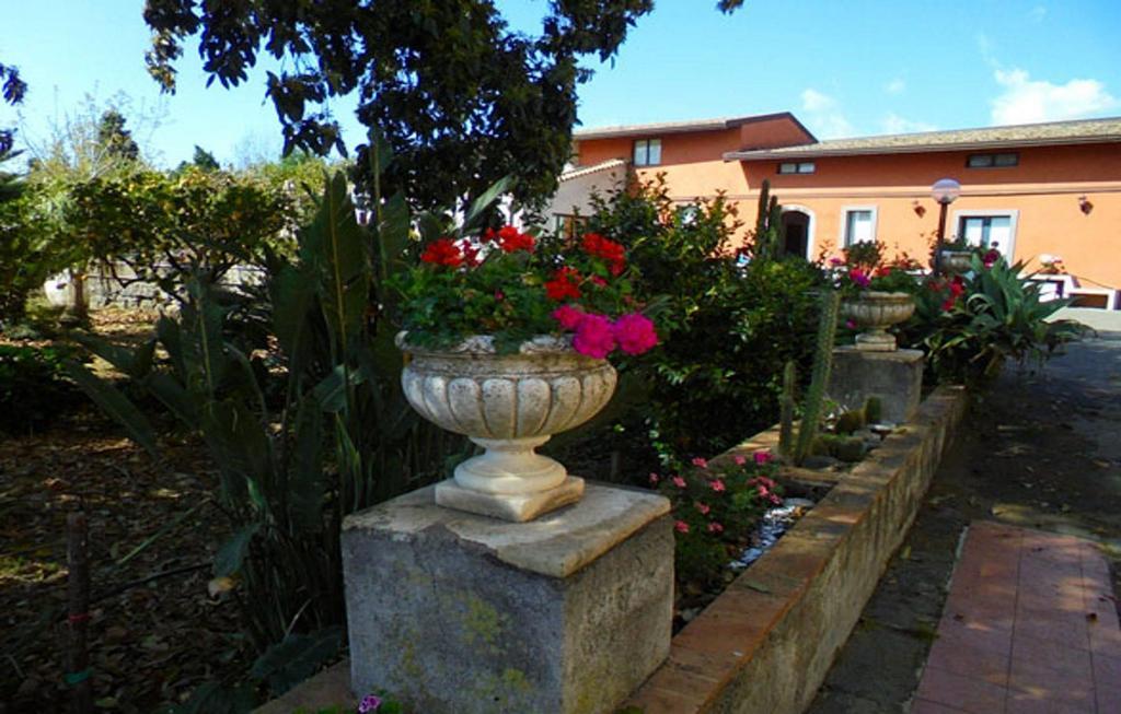 Bed and Breakfast Baglio Delle Rose Giarre Exterior foto