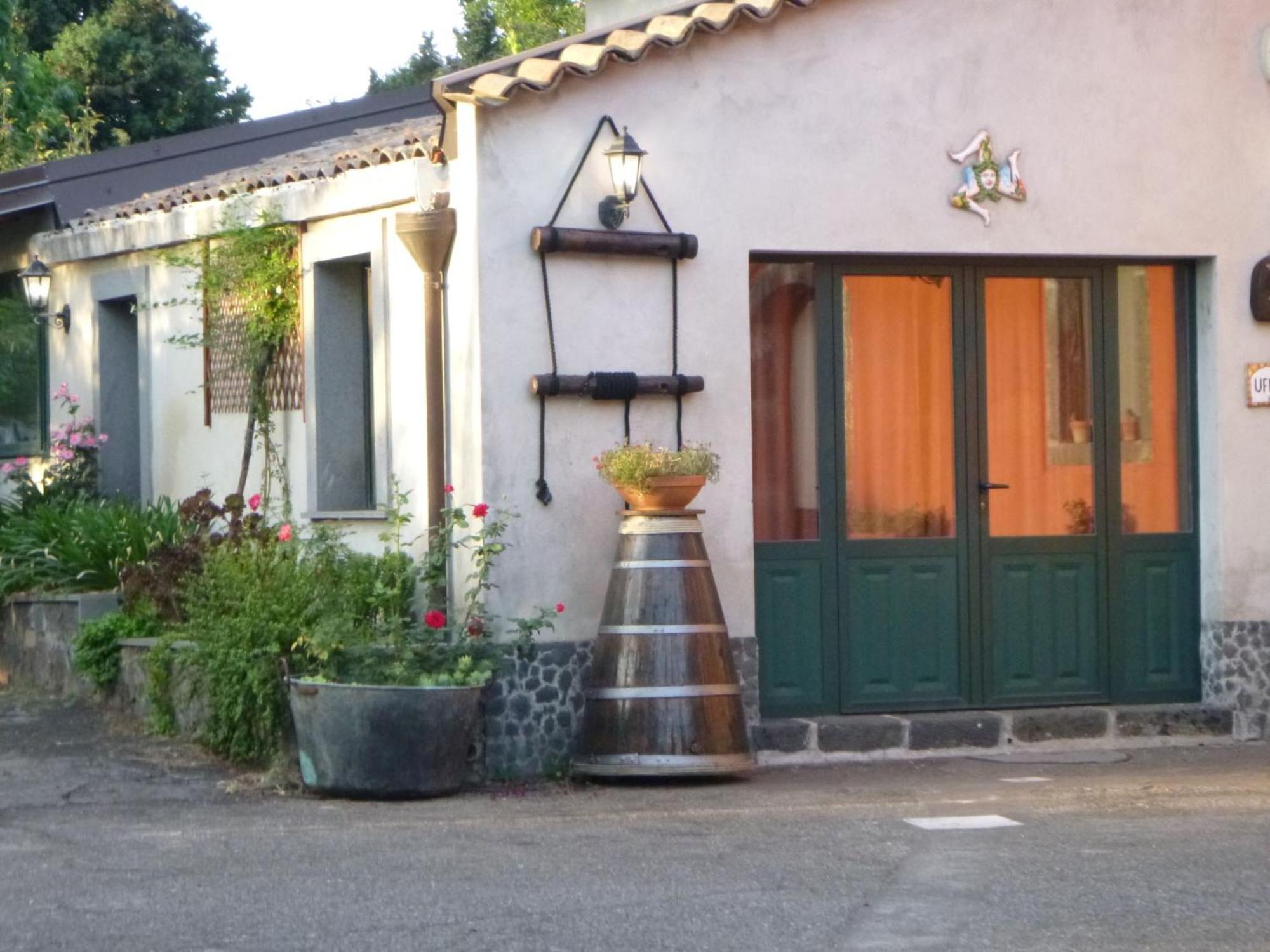 Bed and Breakfast Baglio Delle Rose Giarre Exterior foto